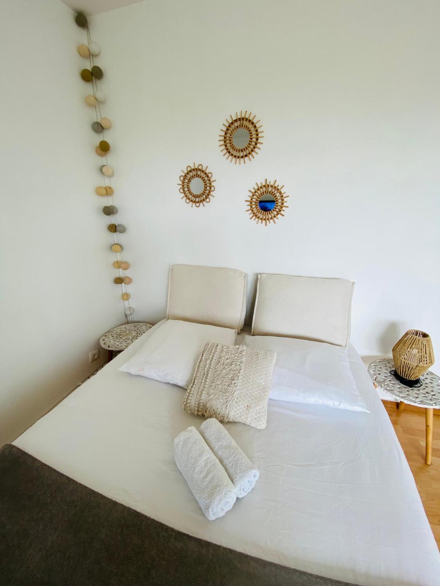 רן Superbe Appartement Confortable, Proche Centre Ville מראה חיצוני תמונה