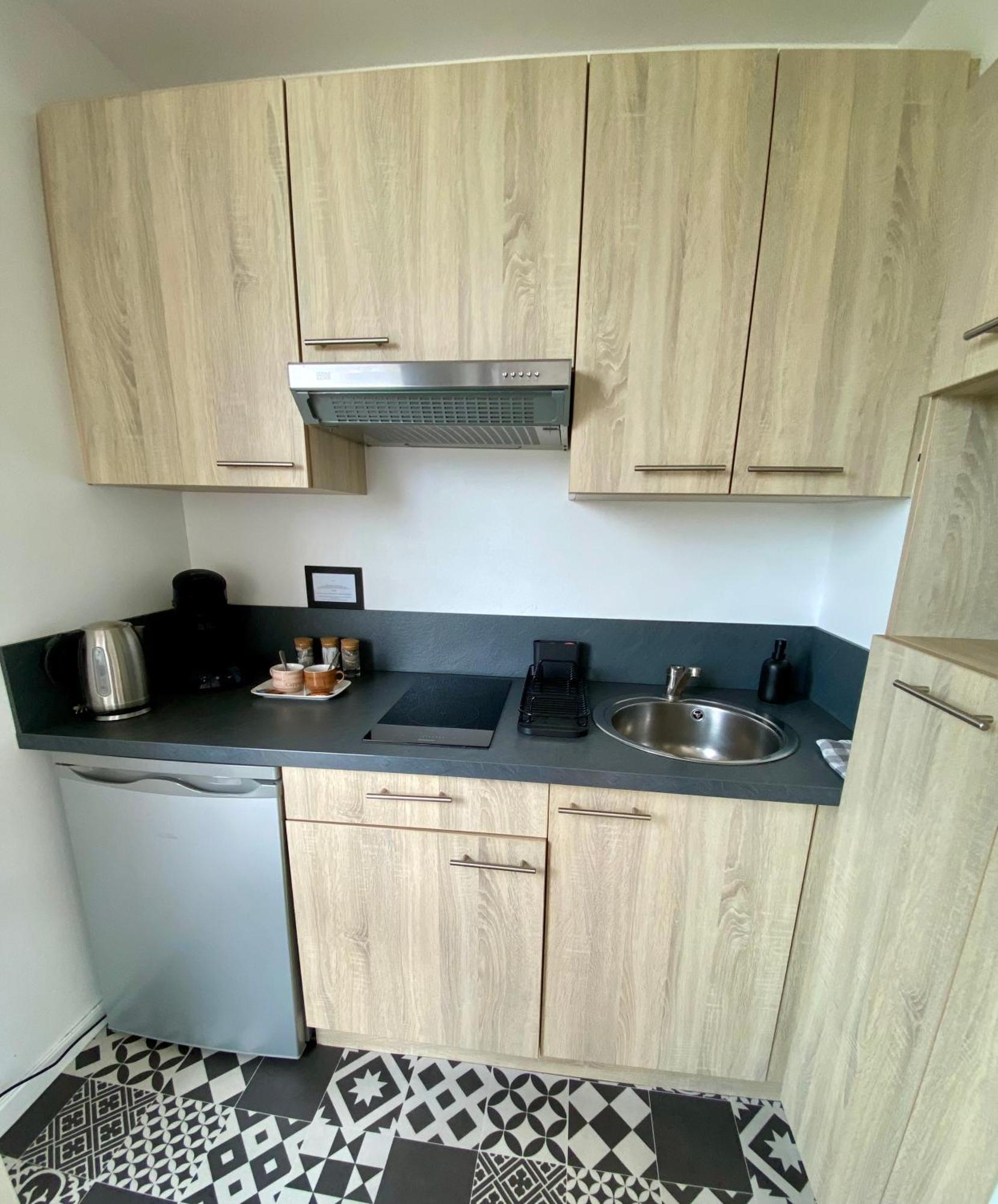 רן Superbe Appartement Confortable, Proche Centre Ville מראה חיצוני תמונה
