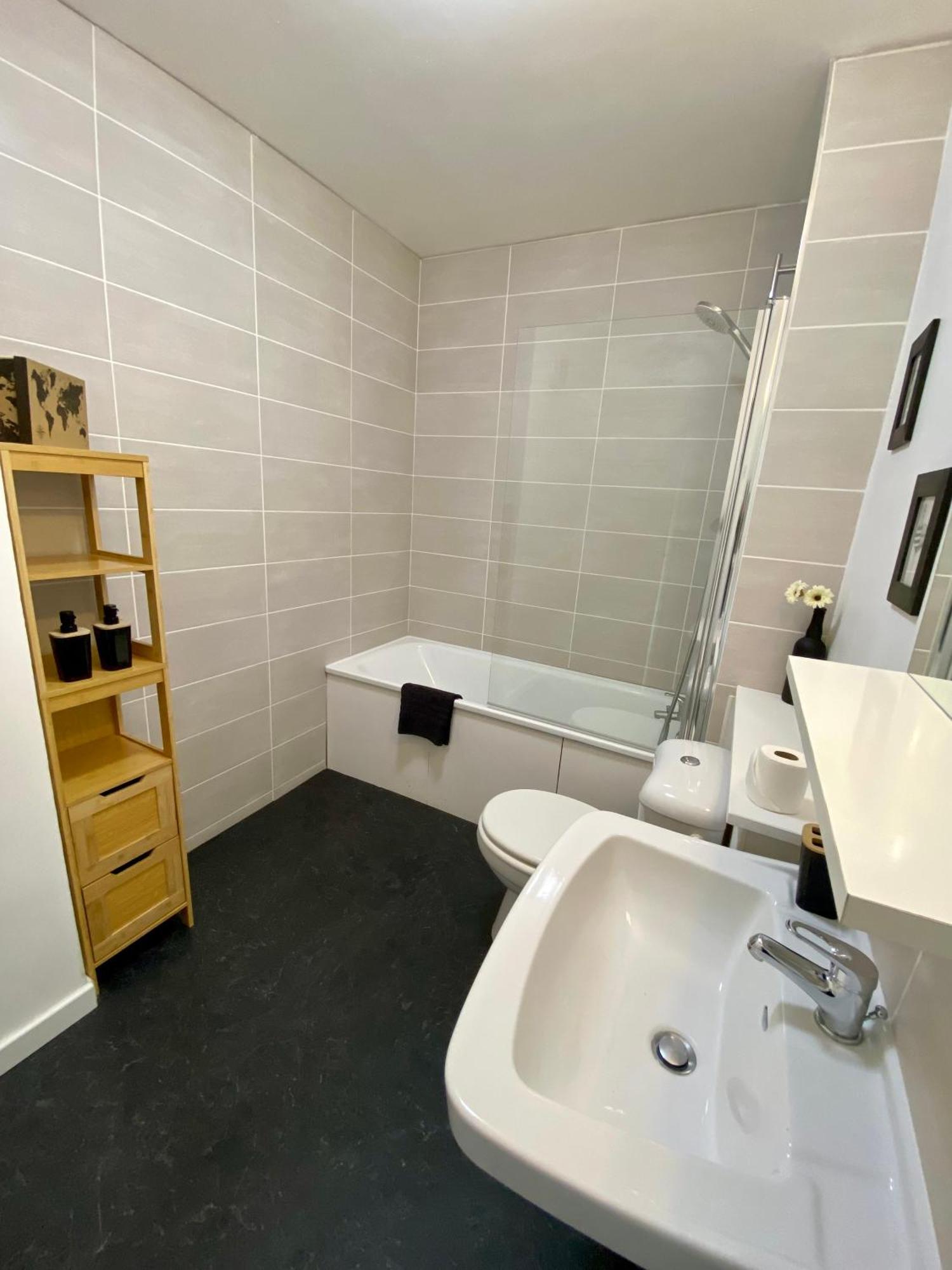 רן Superbe Appartement Confortable, Proche Centre Ville מראה חיצוני תמונה